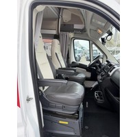 Challenger 398 XLB Queensbed Hefbed Zonnepaneel Luifel Bearlock Foto #15