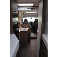 Carado T448 140pk Automaat | Pro + pakket | Hefbed | Nieuw uit voorraad leverbaar | Luifel | Lengtebedden | Grote garage | Panoramaraam boven cabine | Foto #17
