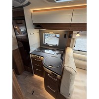 Hymer B600 MC Enkele Bedden Hefbed 2X Airco Zonnepanelen Lithium Omvormer Foto #13