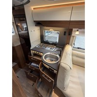 Hymer B600 MC Enkele Bedden Hefbed 2X Airco Zonnepanelen Lithium Omvormer Foto #14