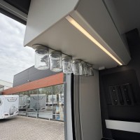 Adria Twin Supreme 640 SGX Zonnepanelen Victron 480AH Lithium Foto #21