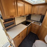 Eura mobil 560 MSS klassiek | alkoof | zeer ruim en compleet Foto #15