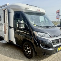 LMC campers Breezer V646G uit 2015 Foto #7