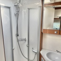 LMC campers Breezer V646G uit 2015 Foto #12