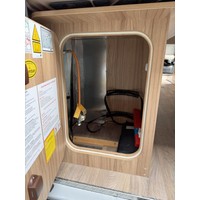 Hymer Yellowstone Cross-Over 180PK 9T-Automaat Enkele Bedden Zonnepanelen Foto #15