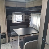 Hobby 440 SF DeLuxe 2017 – Airco, Mover, Voortent (z.g.a.n.) – Direct Vakantieklaar Foto #1