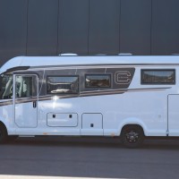Carthago C-Tourer I 150 QB 170pk Automaat | Zo goed als nieuw | Queensbed | Gescheiden douche | Dubbele bodem | Hefbed | Luxe | LED koplampen | Foto #2