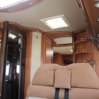 Carthago C-TOURER Camper, Queensbed, 4 personen, compleet! Foto #30