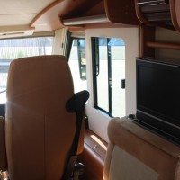 Carthago C-TOURER Camper, Queensbed, 4 personen, compleet! Foto #2