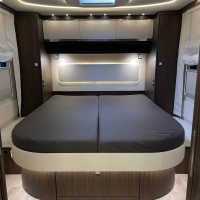 Concorde campers ** NIEUWSTAAT ** MORELO 98 MB EMPIRE LINER 2021 ** Mercedes 340 PK 35.000 KM. ** uit 2021 Foto #4