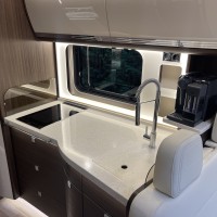 Concorde campers ** NIEUWSTAAT ** MORELO 98 MB EMPIRE LINER 2021 ** Mercedes 340 PK 35.000 KM. ** uit 2021 Foto #11