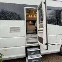 Concorde campers ** NIEUWSTAAT ** MORELO 98 MB EMPIRE LINER 2021 ** Mercedes 340 PK 35.000 KM. ** uit 2021 Foto #15