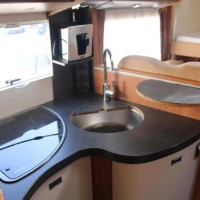 Carthago C-TOURER Camper, Queensbed, 4 personen, compleet! Foto #14