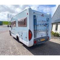 Knaus R06.. 2005 fransbed Foto #3