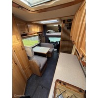 Eura mobil 560 MSS klassiek | alkoof | zeer ruim en compleet Foto #13