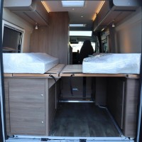 Carado CV 640 140pk Automaat | Pro+ Pakket | Lengtebedden | Dieselverwarming | Adaptive cruise control | Luifel | LED koplampen | Nieuw uit voorraad leverbaar | Foto #14