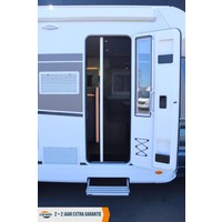 Carado T447 Edition 26 165pk Automaat | Lengtebedden | Luifel | Hefbed | Gescheiden douche | Fietsendrager | 12'' Ford multimediasysteem | Parkeersensoren | Foto #11