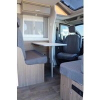 Carado T447 Edition 26 165pk Automaat | Lengtebedden | Luifel | Hefbed | Gescheiden douche | Fietsendrager | 12'' Ford multimediasysteem | Parkeersensoren | Foto #13