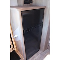 Carado T447 Edition 26 165pk Automaat | Lengtebedden | Luifel | Hefbed | Gescheiden douche | Fietsendrager | 12'' Ford multimediasysteem | Parkeersensoren | Foto #21