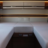 Dethleffs TREND T 7057 130pk Automaat | Lengtebedden | Omvormer | Elektrisch Hefbed | Gescheiden douche | Bearlock | Zonnepaneel | Luifel | Foto #37