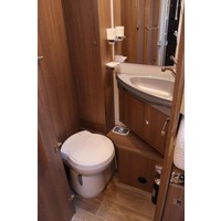 Dethleffs TREND T 7057 130pk Automaat | Lengtebedden | Omvormer | Elektrisch Hefbed | Gescheiden douche | Bearlock | Zonnepaneel | Luifel | Foto #1