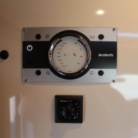 Dethleffs TREND T 7057 130pk Automaat | Lengtebedden | Omvormer | Elektrisch Hefbed | Gescheiden douche | Bearlock | Zonnepaneel | Luifel | Foto #17