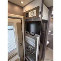 Bürstner 680 TD Harmony Line 9T-Automaat Hefbed Luifel Zonnepaneel Luchtvering Trekhaak Foto #40