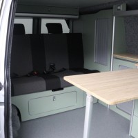 Volkswagen Transporter Buscamper 2.0TDI 150Pk Euro-6 Lang Inbouw nieuw California-look | 4-zitpl./4-slaapplaatsen | Slaaphefdak |NW.STAAT Foto #2