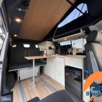 Volkswagen T6.1 buscamper Florida L1H1 2021 two-tone Foto #1