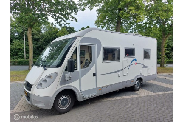 Tweedehands Adria campers camper kopen