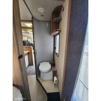 Chausson TITANIUM 728EB/5 PERSOONS/2x AIRCO/QUEENSBED/HEFBED Foto #20