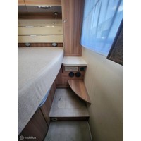 Chausson TITANIUM 728EB/5 PERSOONS/2x AIRCO/QUEENSBED/HEFBED Foto #23