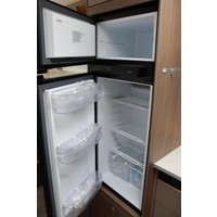 Carado T448 140pk Automaat | Pro + Pakket | Lengtebedden | Luifel | Grote garage | Hefbed | Nieuw uit voorraad leverbaar |Panoramaraam | Foto #32