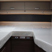 Carado T448 140pk Automaat | Pro + Pakket | Lengtebedden | Luifel | Grote garage | Hefbed | Nieuw uit voorraad leverbaar |Panoramaraam | Foto #34