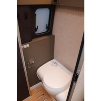 Hymer Grand Canyon S 700 190pk Automaat 4x4 | Premium pakket | Lengtebedden | Lithium | Luifel | 6.97m | Diesel verwarming | Stoelverwarming | Nieuw uit voorraad leverbaar | Stuurverwarming | Foto #41