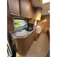 Buerstner T7001 Delfin Performance 700 Airco Foto #27
