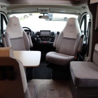 Lmc Tourer Lift 730 165PK | Lengtebedden | Gescheiden douche | Hefbed | Fietsendrager | Zonnepaneel | Bearlock | Dakairco | Luifel | Fietsendrager Foto #27