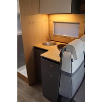 Lmc Tourer Lift 730 165PK | Lengtebedden | Gescheiden douche | Hefbed | Fietsendrager | Zonnepaneel | Bearlock | Dakairco | Luifel | Fietsendrager Foto #29