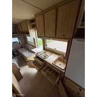 Eura Mobil alkoof klassiek model 6 gordels Airco dubbellucht Foto #21