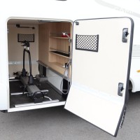 Hymer BMC-T 580 170pk Automaat | Lengtebedden | Hymer SLC Chassis | Dakairco | Veloslide | Lithium | Bearlock | Omvormer | Bearlock | Stoelverwarming | XXL Bed | Foto #32
