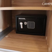 Hymer Yellowstone 140pk Automaat | Levelsysteem | Lengtebedden | Lithium | Omvormer | 6.36M | Bomvol! | Maxxfan | Bearlock | HEO safe sloten | LPG installatie | Trekhaak | Luifel | Zonnepaneel | Foto #43