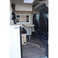 Lmc Innovan 640 Pure 140pk Automaat | Thule luifel | Lengtebedden | Parkeersensoren | Lichtmetalen velgen |  Veel opbergruimte | LED binnenverlichting | Mistlampen | Foto #6