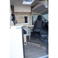 Lmc Innovan 640 Pure 140pk Automaat | Thule luifel | Lengtebedden | Parkeersensoren | Lichtmetalen velgen |  Veel opbergruimte | LED binnenverlichting | Mistlampen | Foto #7