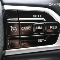 Lmc Innovan 640 Pure 140pk Automaat | Thule luifel | Lengtebedden | Parkeersensoren | Lichtmetalen velgen |  Veel opbergruimte | LED binnenverlichting | Mistlampen | Foto #24