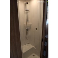 Burstner  Ixeo Time 726 G 165pk | 5e zitplaats | Zonnepanelen | Hefbed | Achteruitrijcamera| Thule lift fietsendrager | Lengtebedden | Bearlock | Foto #19