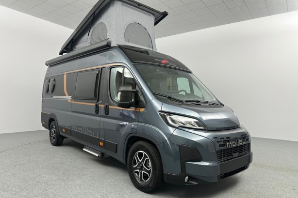 Malibu Van First Class Two Rooms 640 LE RB Charming GT Skyview