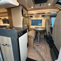 Malibu Van First Class Two Rooms 640 LE RB Charming GT Skyview Foto #4