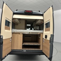 Malibu Van First Class Two Rooms 640 LE RB Charming GT Skyview Foto #16