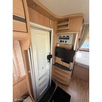 Bürstner Solano T615 Frans bed Zonnepaneel Fietsenrek Foto #24