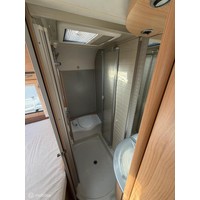 Bürstner Solano T615 Frans bed Zonnepaneel Fietsenrek Foto #26